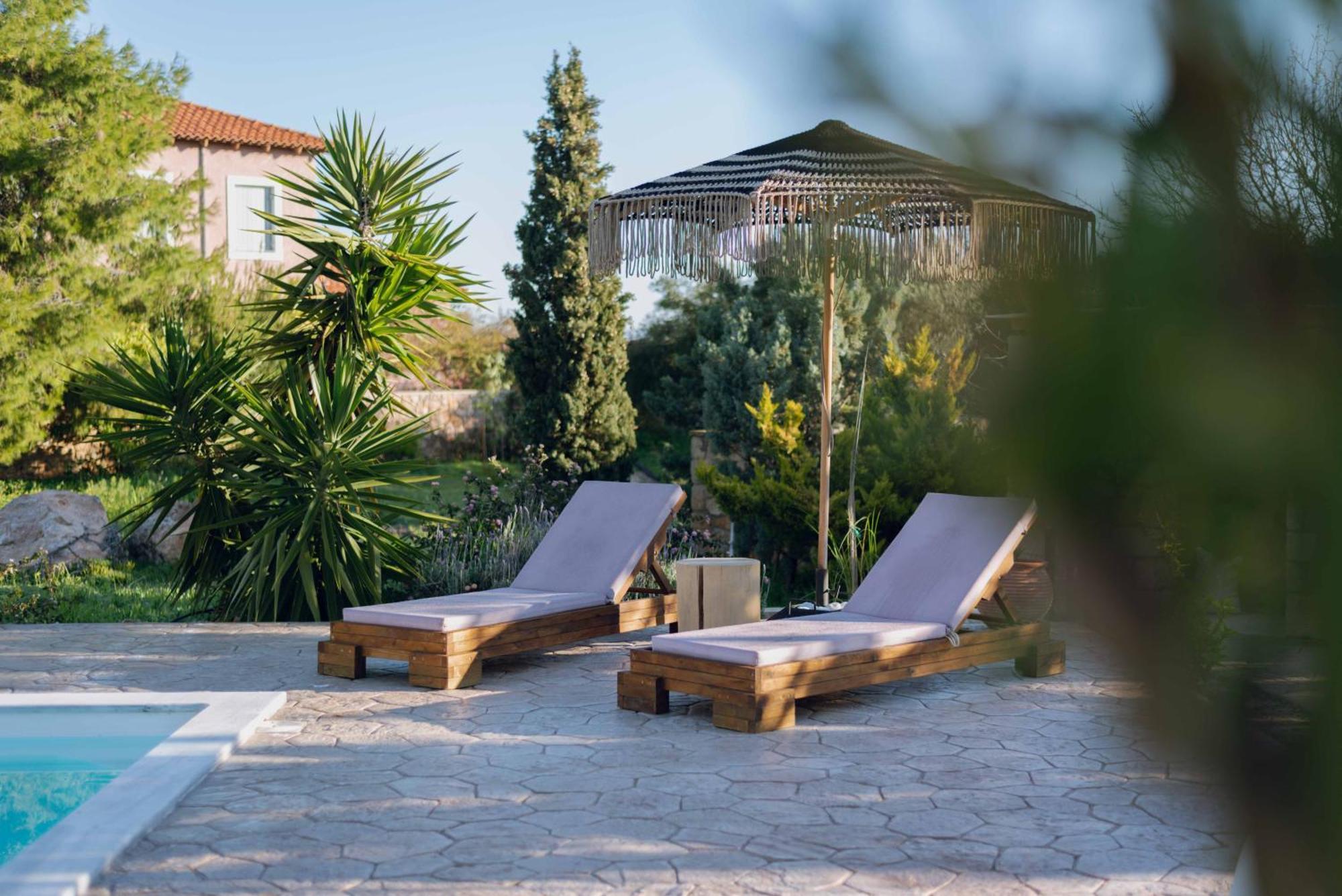 Seaside "Stone & Light Villa Ii" Close To Aegina City Khloi Exterior foto